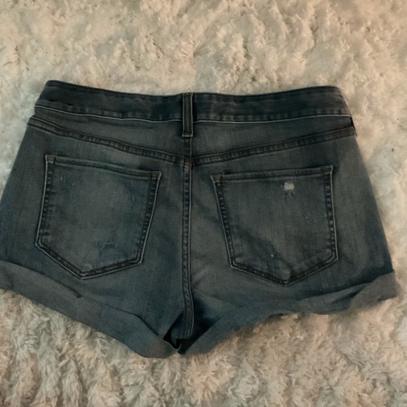 Express Sz 6 Jean shorts - Picture 2 of 3